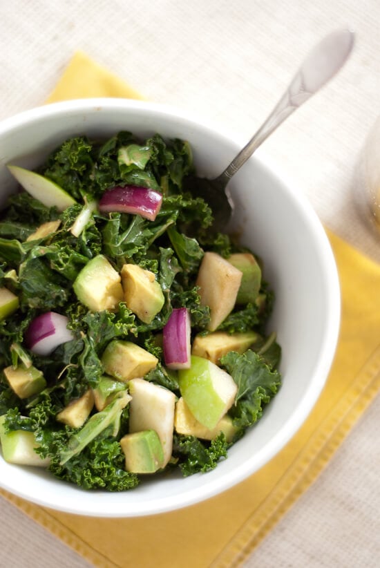 recipe for raw kale salad with apple, avocado and balsamic dressing