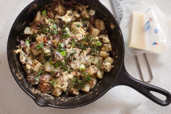 egg and potato breakfast scramble