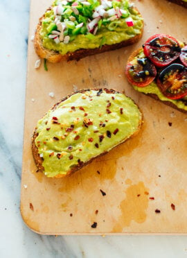 avocado toast with red pepper flakes, lemon juice and olive oil