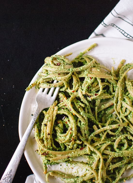 Get your greens and omega-3's with this kale pesto (ready in 5 minutes!) - cookieandkate.com