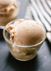 Super creamy, dairy-free peanut butter ice cream - cookieandkate.com