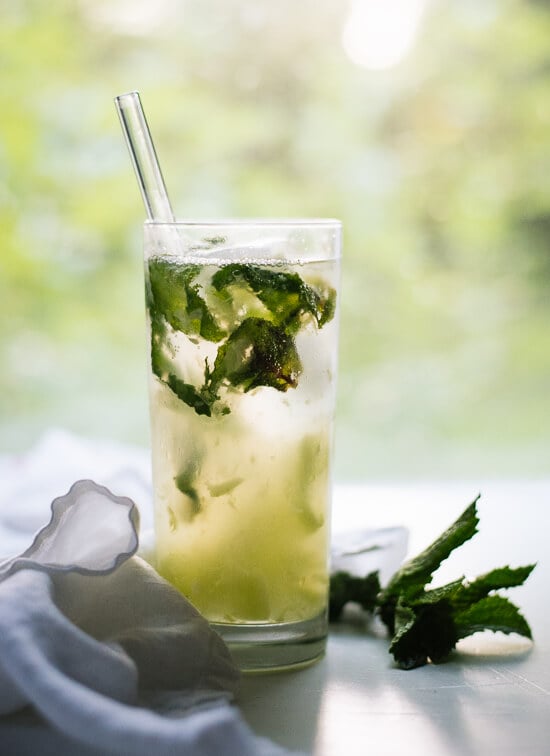 Super refreshing cucumber mojitos! Learn how to make them at cookieandkate.com