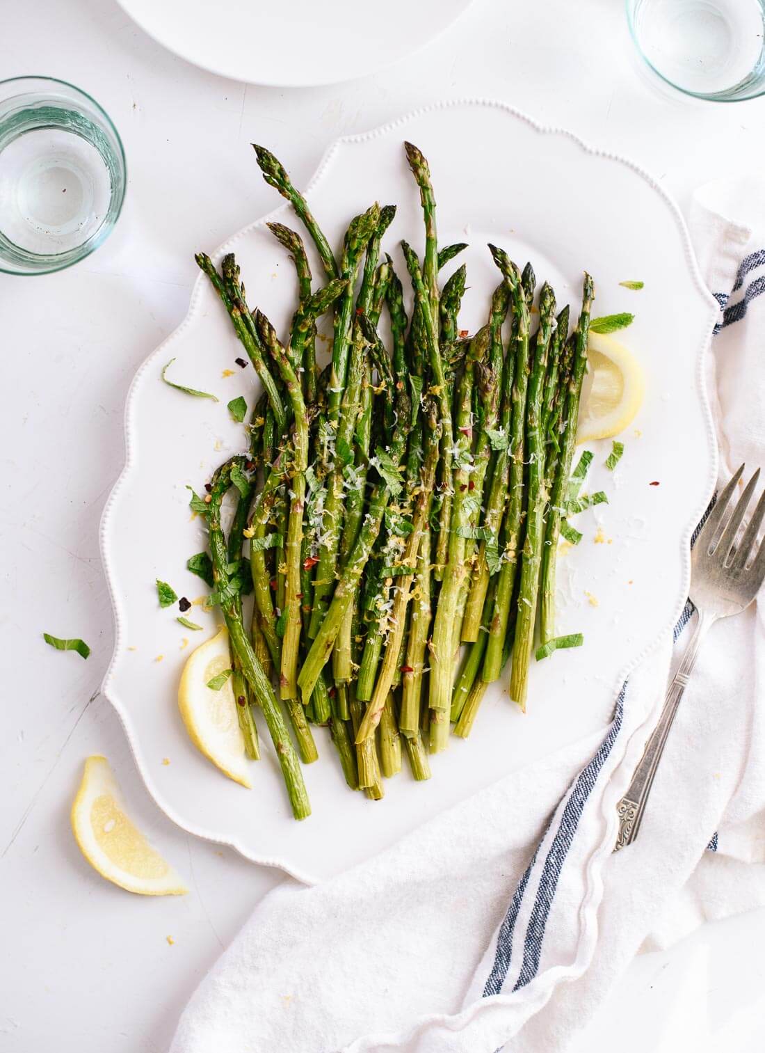 Simple roasted asparagus recipe (the perfect spring side dish!) - cookieandkate.com