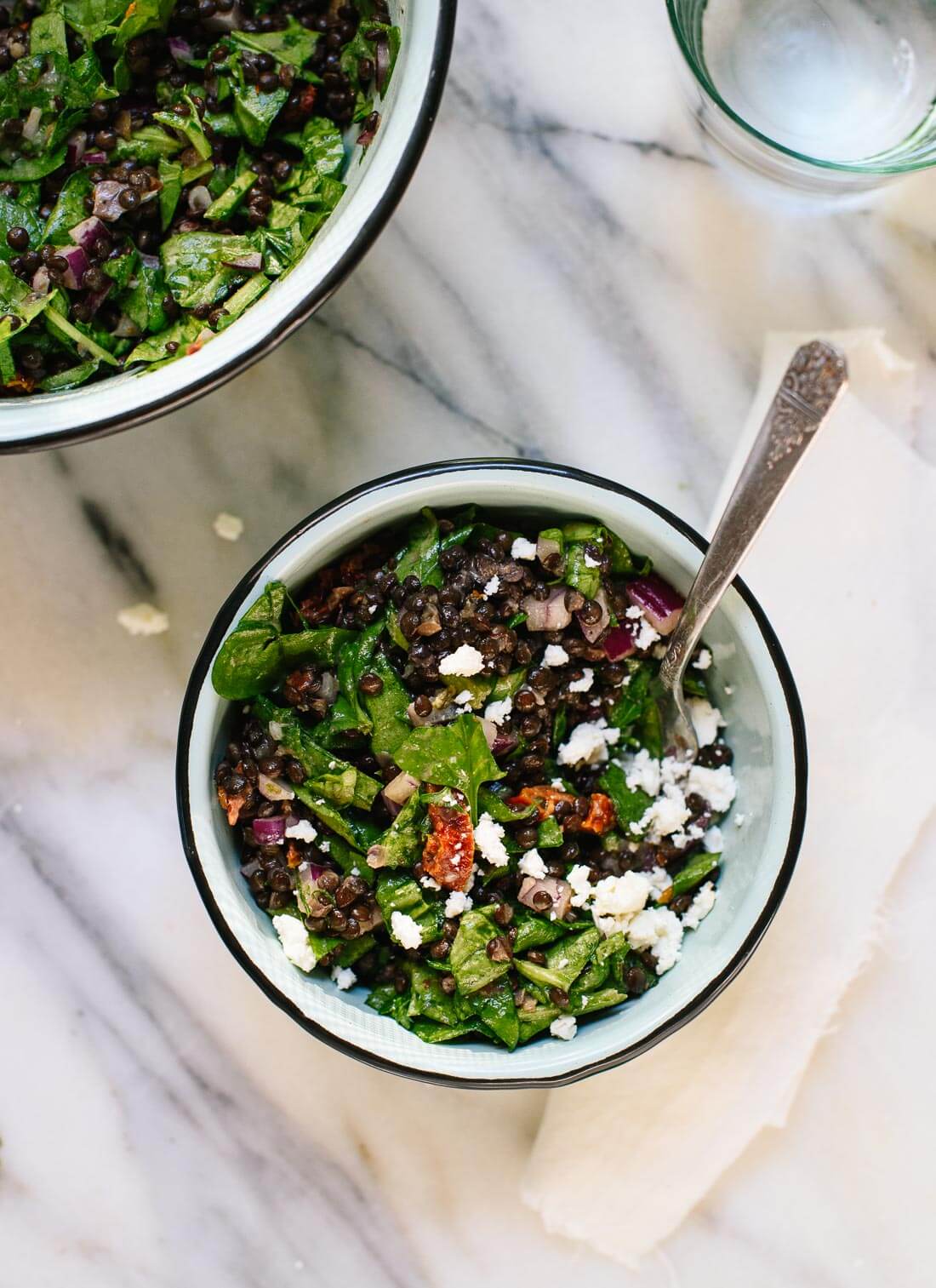 This Greek lentil salad recipe is fresh, delicious and simple to make! cookieandkate.com