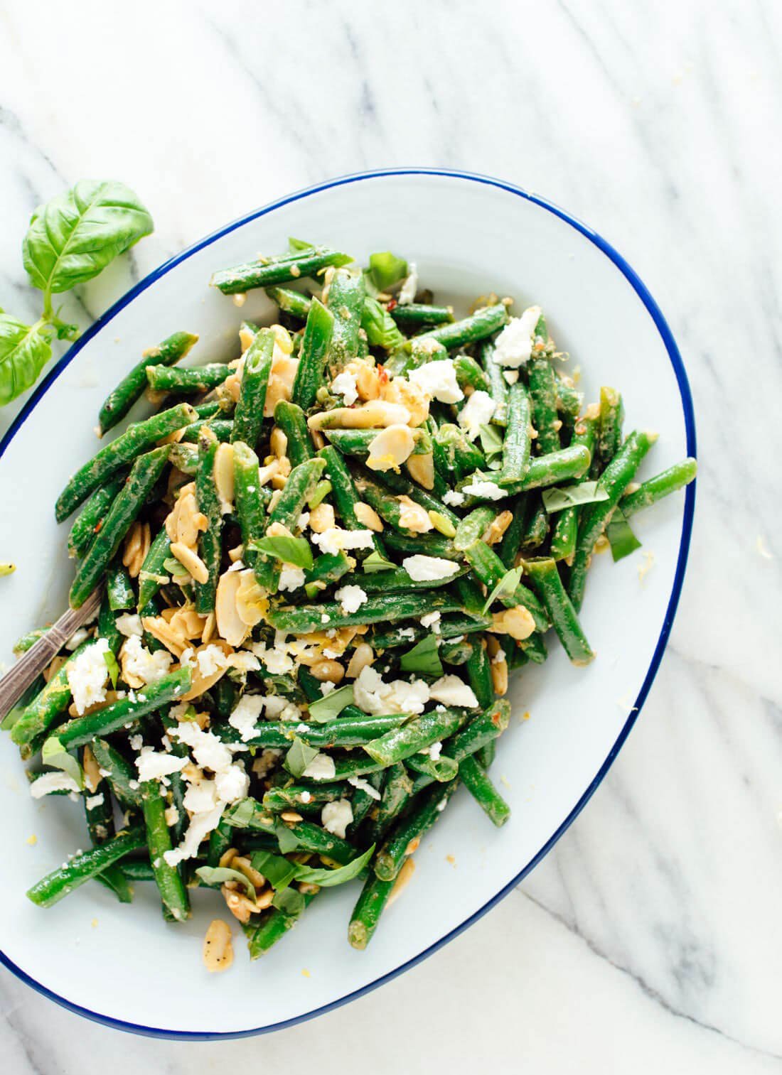 The best green bean salad recipe—who knew green beans could be so good?! This healthy side dish is perfect for summertime. cookieandkate.com