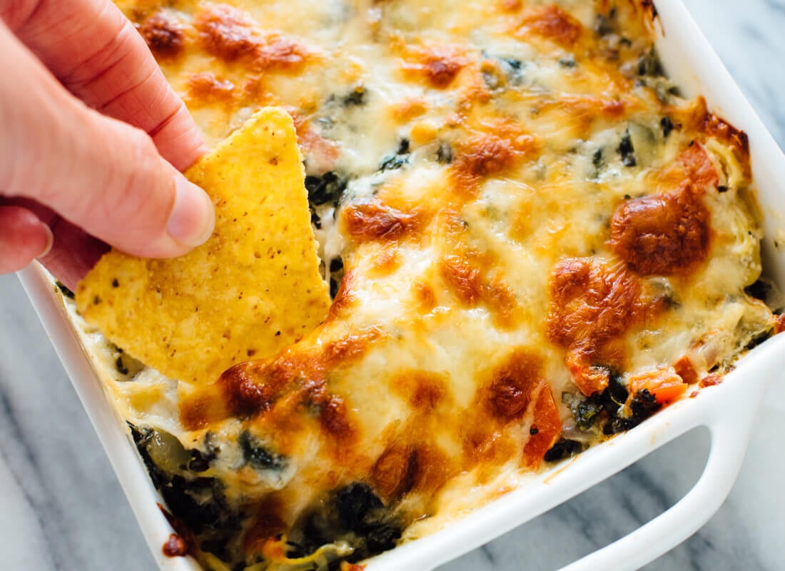 spinach artichoke dip with tortilla chips