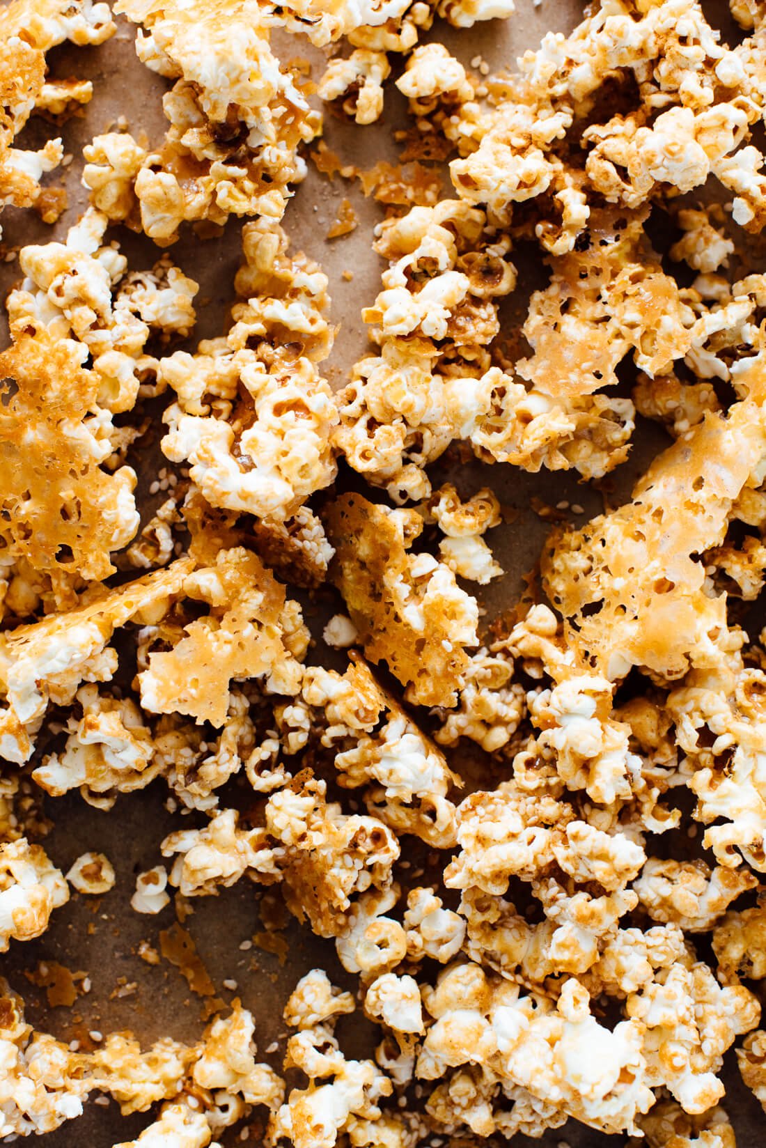 "halva" popcorn recipe made with tahini, maple syrup and sesame seeds