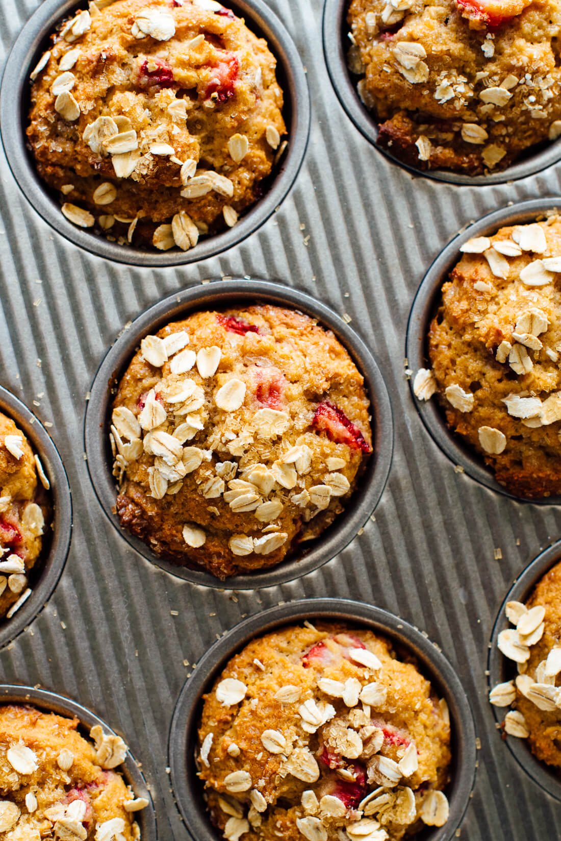 baked strawberry oat muffins